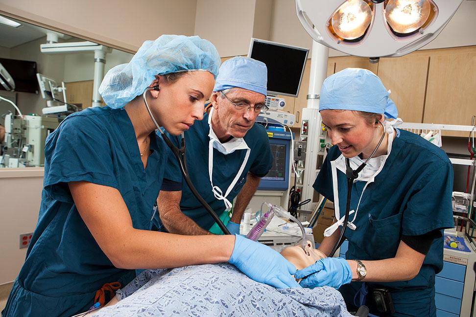 Multidisciplinary Simulation Center: The center, housed in Mayo Clinic Hospital in Phoenix, offers state-of-the-art devices and training modules that allow learners to practice specific diagnostic and surgical techniques.