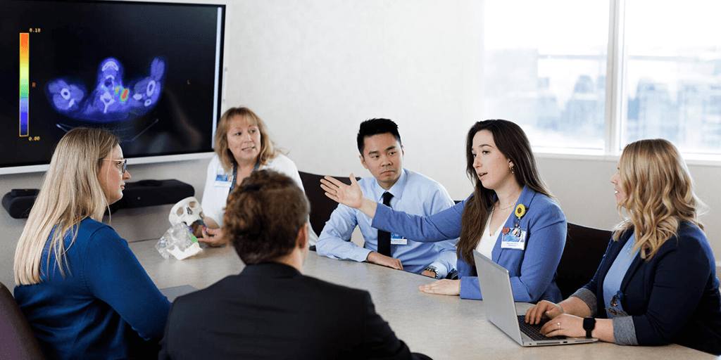 Physician assistants and nurse practitioners learn in classroom