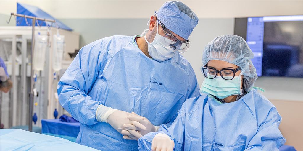 Mayo Clinic fellows in a surgical procedure