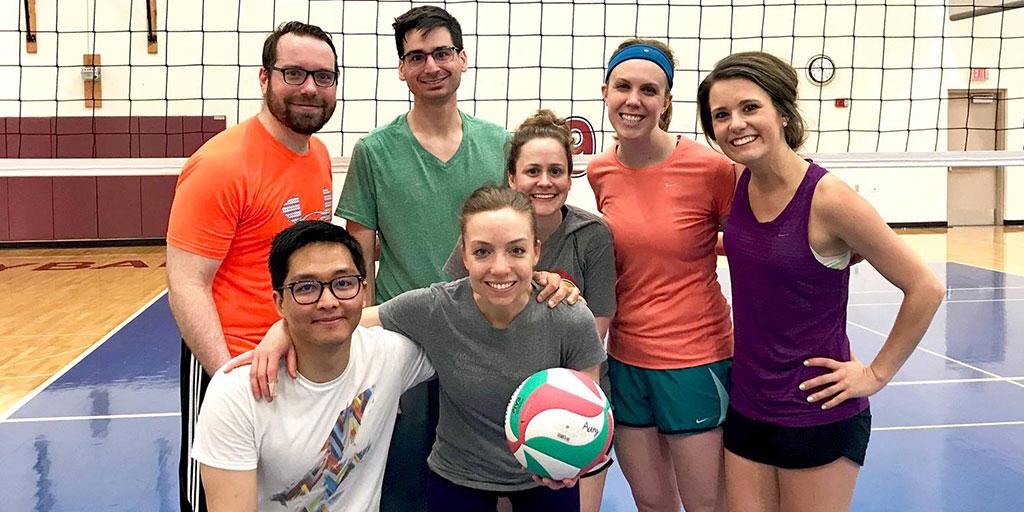 Mayo Clinic internal medicine residents playing volleyball