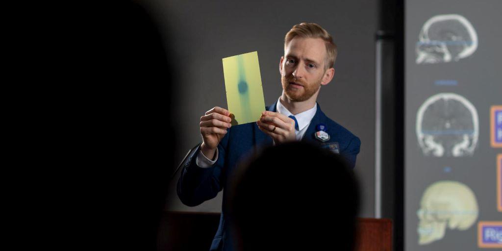 Holding an image