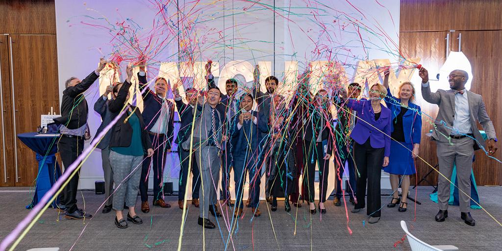 Group picture of medical students at Mayo Clinic in Florida on Match Day 2023