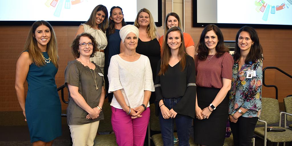 Group of Mayo Clinic students and faculty 