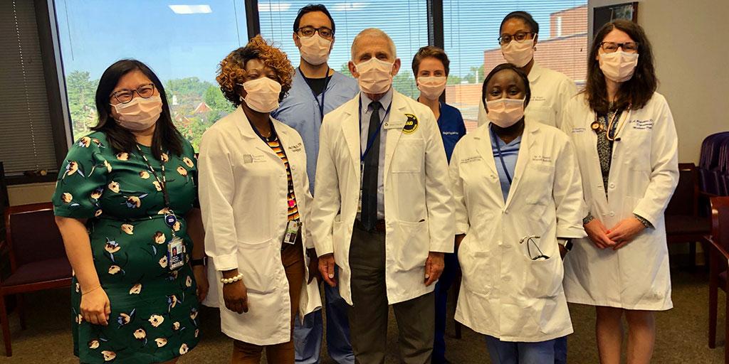 Mayo Clinic Graduate School of Biomedical Sciences alumna Dr. Hartono with Dr. Fauci and others