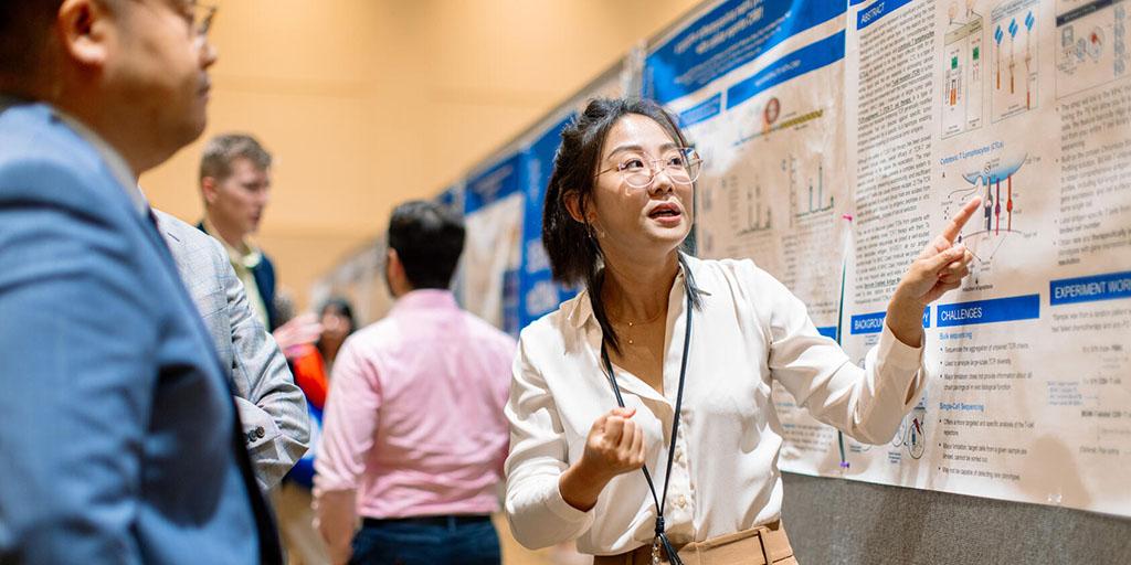 Mayo Clinic graduate students present research posters at the 2023 Research Symposium