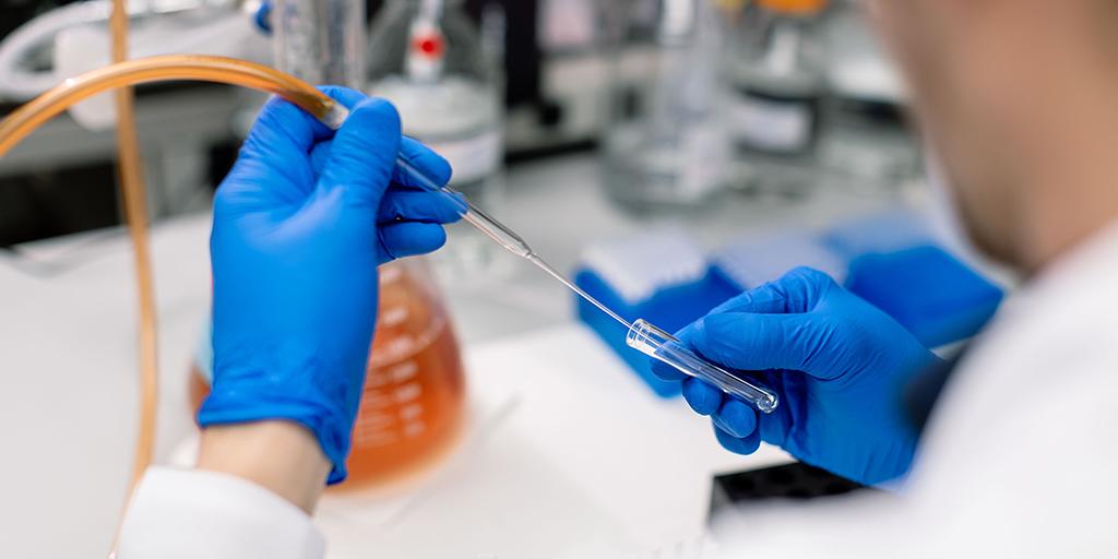 Cellular therapy lab