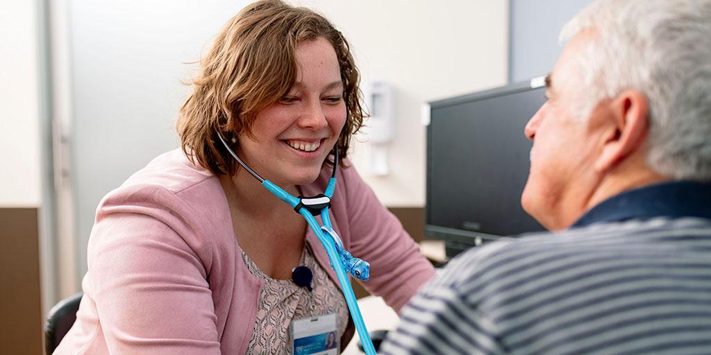 A Mayo Clinic physician examining a patient