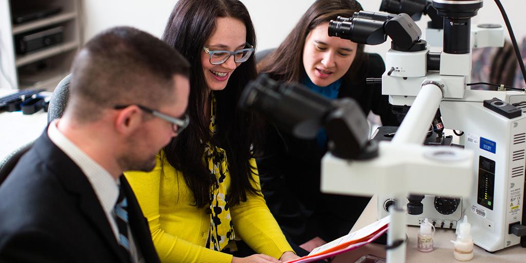 3 hematopathology fellows work together