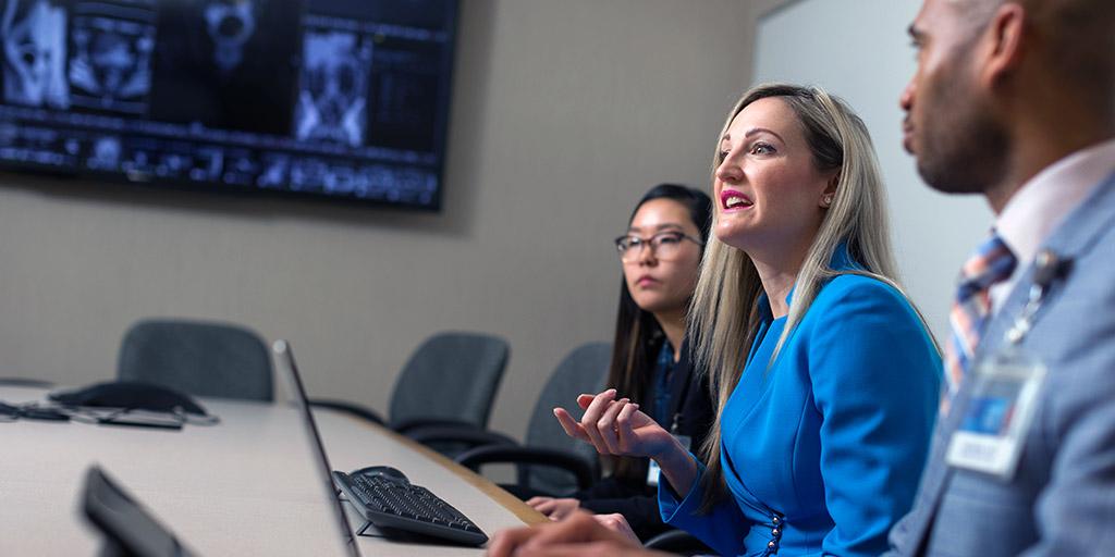 Mayo Clinic gynecologic surgery fellows in a meeting