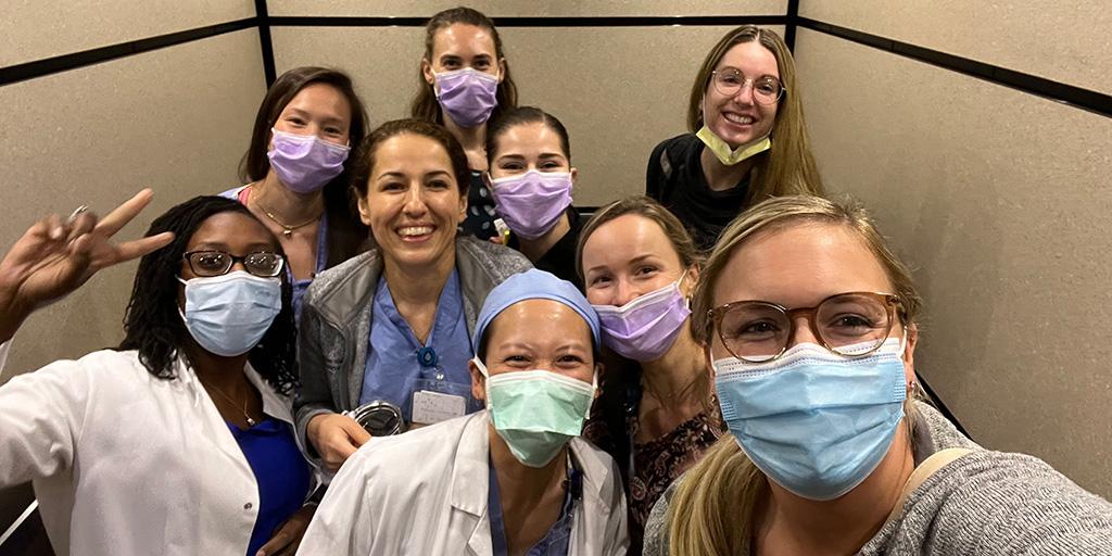OBGYN residents take a group selfie