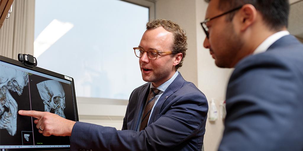 Mayo Clinic Oral and Maxillofacial residents discussing a case