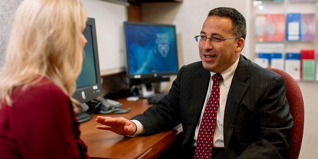 Neurosurgeon and peripheral nerve surgery fellowship director Robert Spinner, M.D.