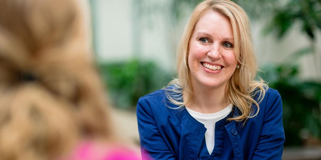 A Mayo Clinic occupational therapy meeting with a patient