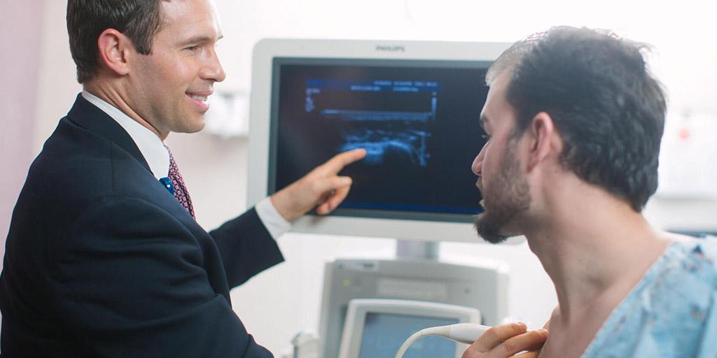 PM&R Sports Medicine faculty member works with a patient at Mayo Clinic in Rochester, Minnesota.