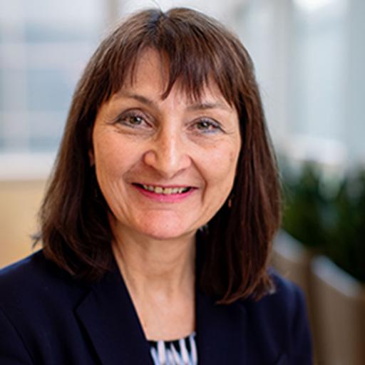 Portrait photo of Leila Bussman Yeakel, RTT and Program Director for Radiation Therapy Program at Mayo Clinic in Rochester, Minnesota.