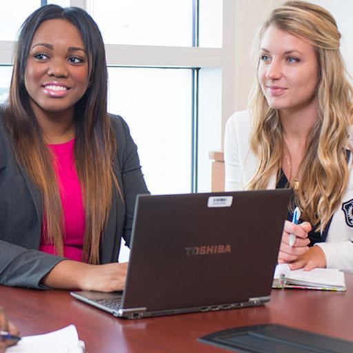 Video: Mayo Clinic pharmacy residencies in Eau Claire, Wisconsin