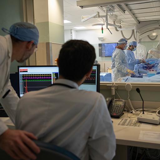 Cardiovascular Diseases fellows in the operating room.