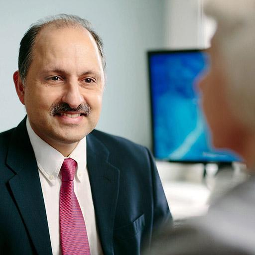 Motility faculty member speaking with a patient at Mayo Clinic in Rochester, Minnesota.