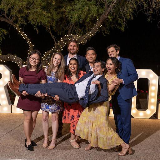 Video: Get a glimpse of life at Mayo Clinic Alix School of Medicine