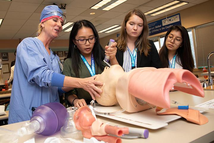 Minnesota high school students gain hands-on experience in Mayo Clinic's Career Immersion Program