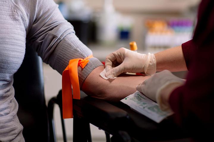 New fast-track program bridges gap from high school to career in phlebotomy