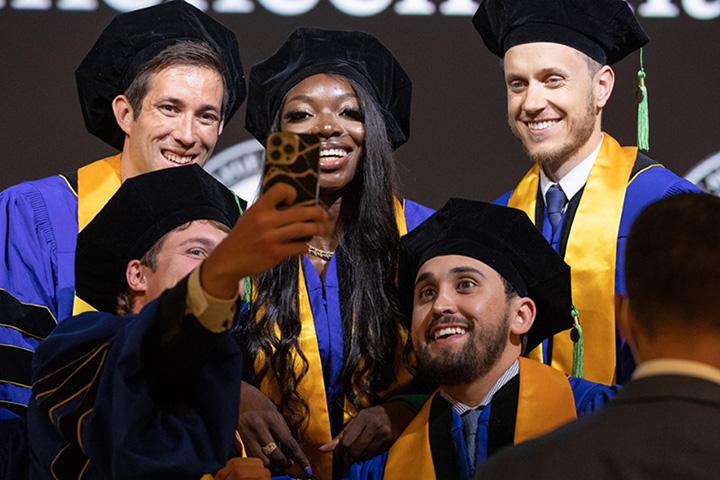 Celebrate graduates of Mayo Clinic Alix School of Medicine in Arizona