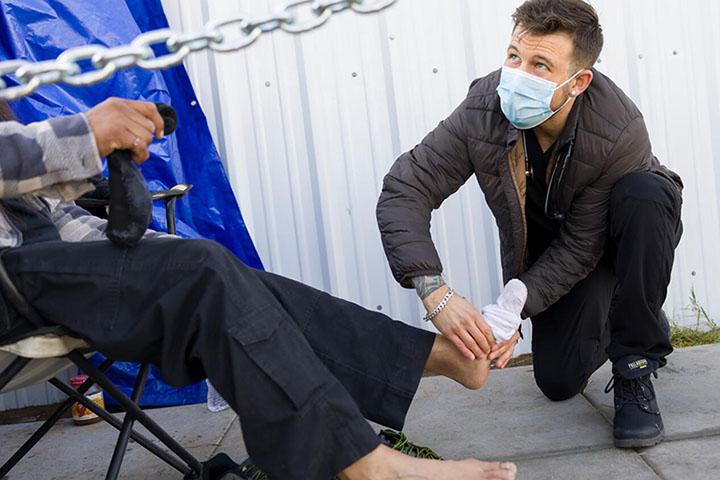 Street Medicine Phoenix: Medical students feel called to serve