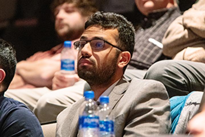 Students from Mayo Clinic Alix School of Medicine share their learning experiences during Medical Grand Rounds